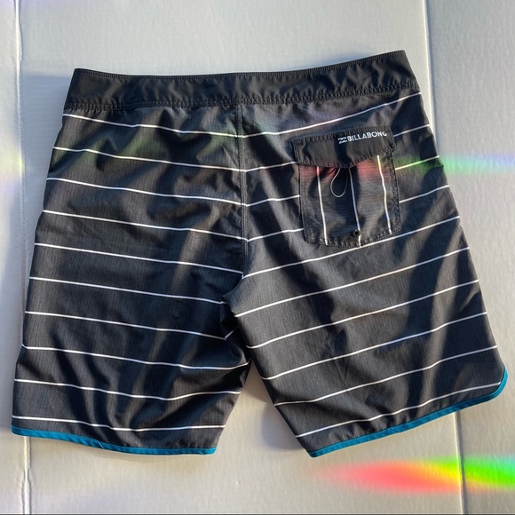 Billabong Board stipe Shorts Men Size 38 - Picture 2 of 16